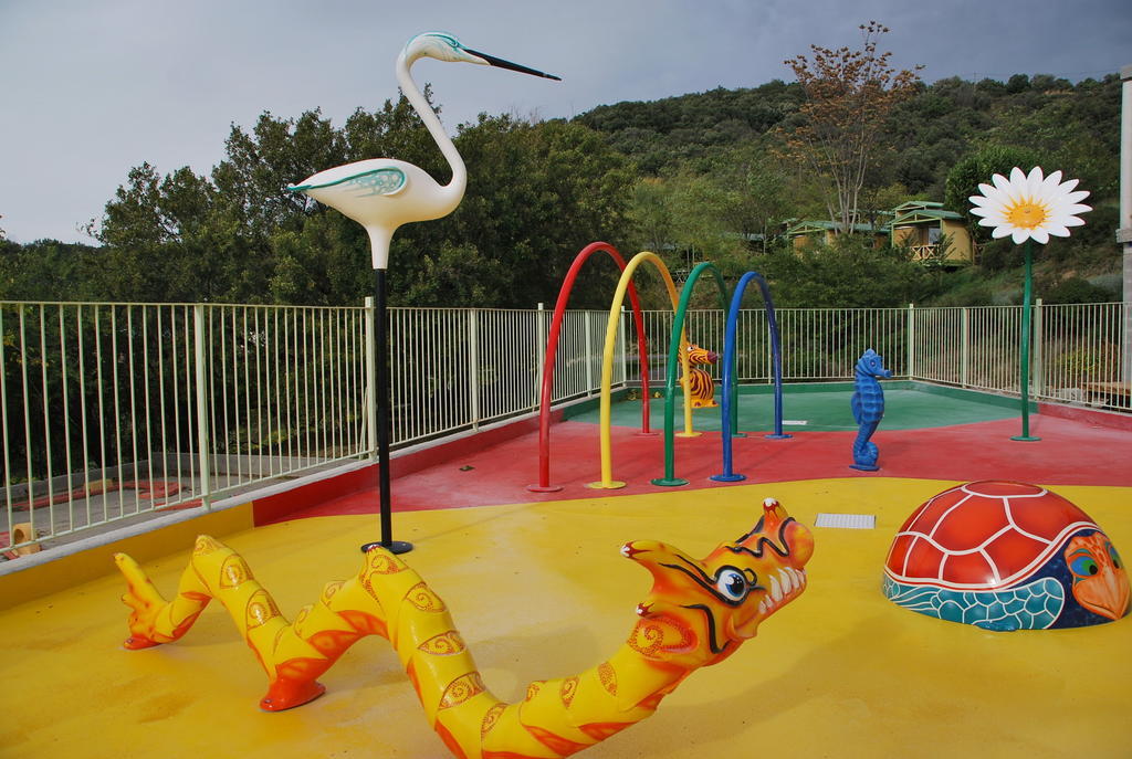ホテル Domaine Plein Sud Bruzac エクステリア 写真